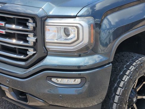 Used 2018 GMC Sierra 1500 SLT w/ All Terrain Package AWD/4WD image 7