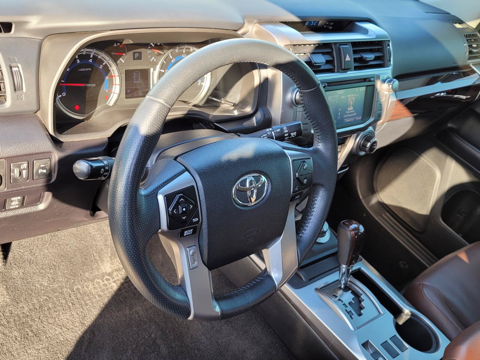 Used 2019 Toyota 4Runner Limited AWD/4WD image 26
