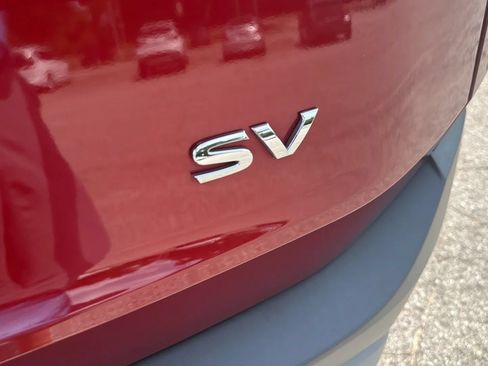Used 2023 Nissan Rogue SV FWD image 11