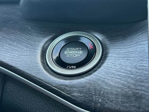 Used 2023 Jeep Grand Cherokee 30th Anniversary AWD/4WD image 28