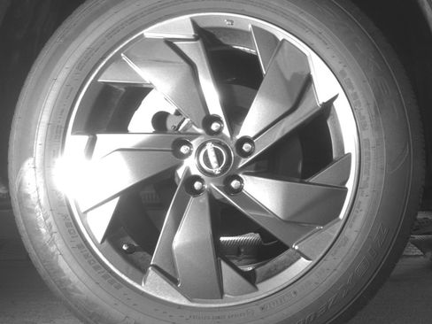 Used 2025 Nissan Rogue SV FWD image 12