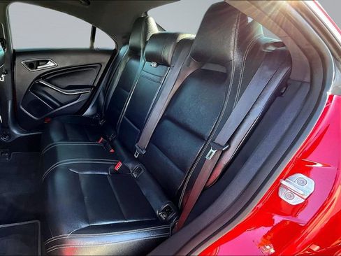 Used 2019 Mercedes-Benz CLA 250 image 18