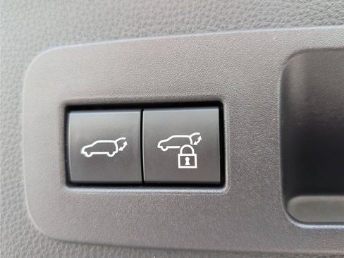 Used 2023 Lexus LX 600 4WD w/ Interior Upgrade Package image 15