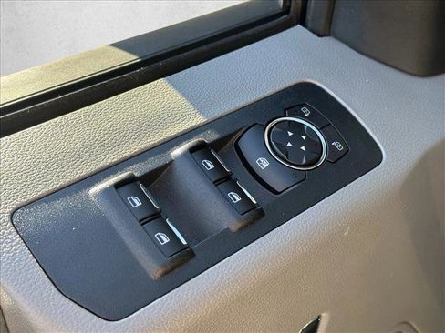 Used 2018 Ford F150 XLT image 15