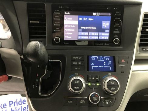 Used 2020 Toyota Sienna LE FWD image 20