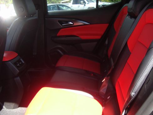 Used 2025 Chevrolet Equinox EV RS image 21