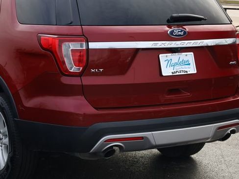 Used 2017 Ford Explorer XLT w/ Equipment Group 202A image 7