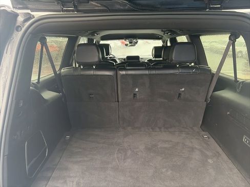Used 2024 Jeep Wagoneer L Series II w/ Flexible Seating Group AWD/4WD image 9