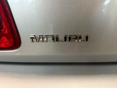 Used 2009 Chevrolet Malibu LTZ w/ HFV6 Engine Package FWD image 22