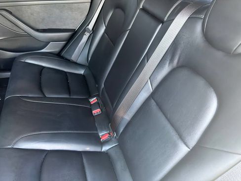 Used 2022 Tesla Model 3 Performance AWD/4WD image 10