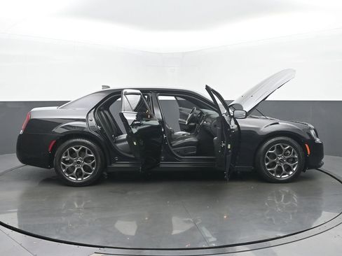 Used 2017 Chrysler 300 S w/ 300S Premium Group AWD/4WD image 55
