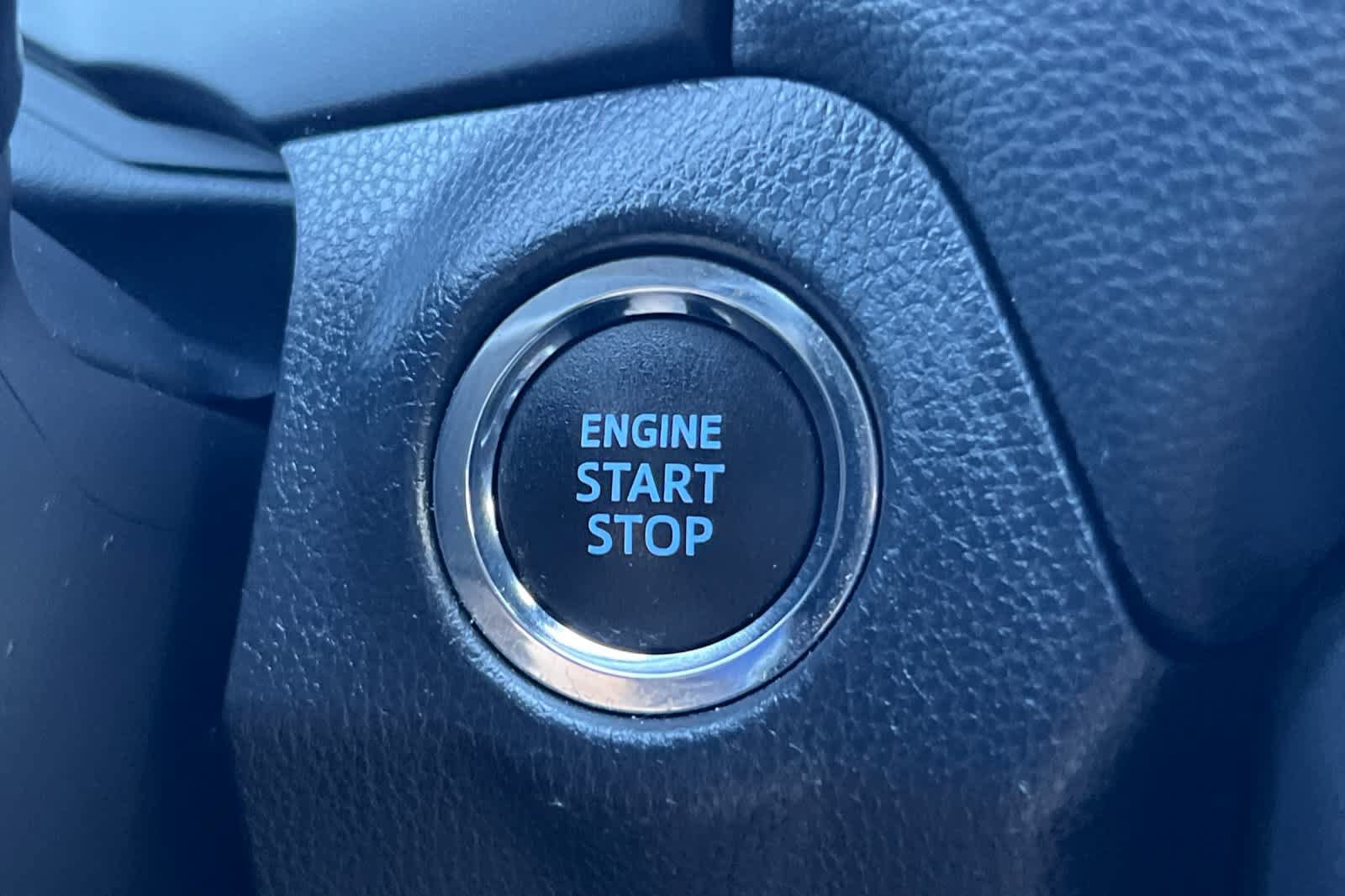 Certified 2021 Toyota RAV4 XLE FWD image 24