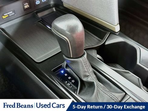 Used 2025 Toyota Camry SE AWD/4WD image 22