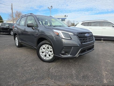 Used 2023 Subaru Forester image 1