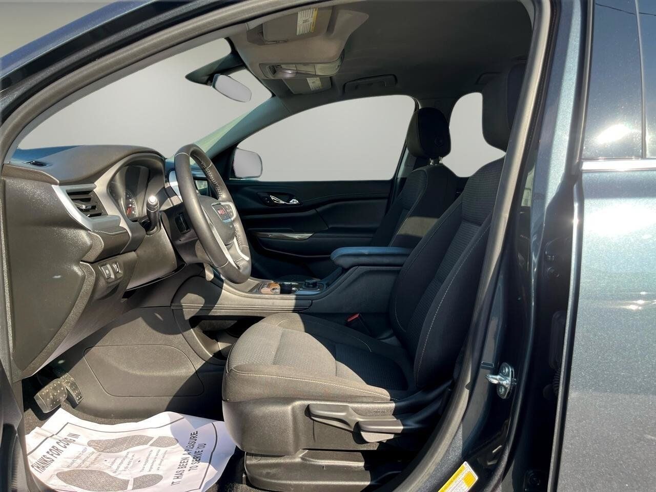 Used 2020 GMC Acadia SLE AWD/4WD image 10