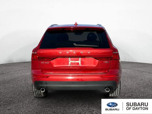 Used 2018 Volvo XC60 T5 Momentum w/ Vision Package image 4