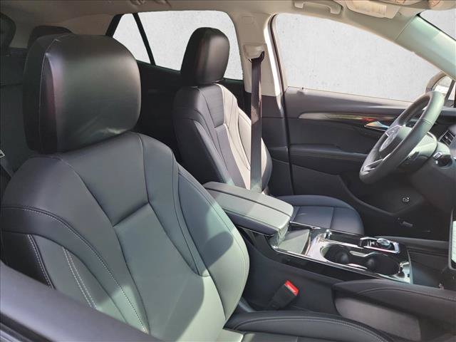 Used 2025 Buick Envision Preferred AWD/4WD image 15