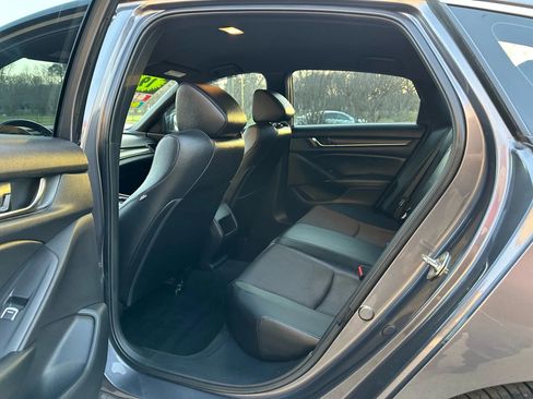 Used 2019 Honda Accord Sport image 11