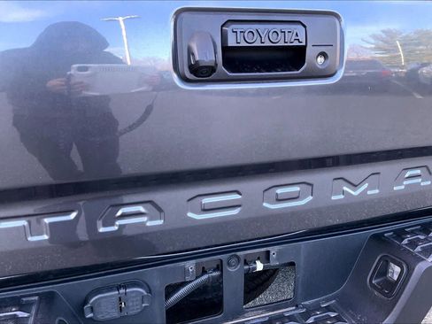 Used 2022 Toyota Tacoma SR5 image 30