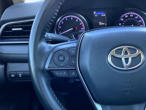 Used 2021 Toyota Camry SE w/ Convenience Package image 23