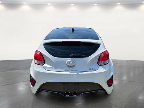 Used 2016 Hyundai Veloster Turbo w/ Option Group 04 FWD image 17