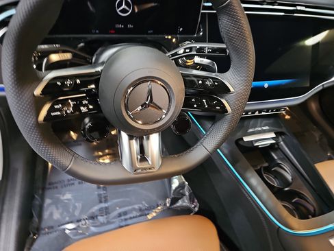 New 2026 Mercedes-Benz E 53 AMG e 4MATIC Sedan image 17