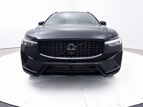 Used 2024 Volvo XC60 T8 Ultimate w/ Climate Package image 15