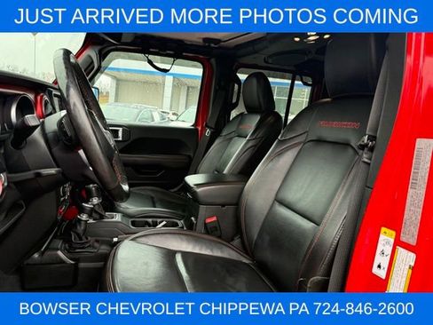 Used 2019 Jeep Wrangler Unlimited Rubicon w/ Dual Top Group image 2