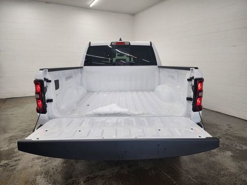 New 2026 RAM 1500 4x4 Crew Cab image 19