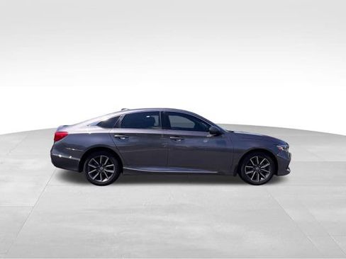 Used 2022 Honda Accord EX-L image 6