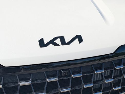 New 2026 Kia Carnival SX Prestige image 11