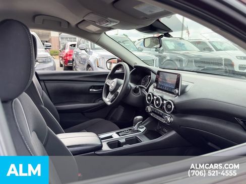 Used 2024 Nissan Sentra SV FWD image 16