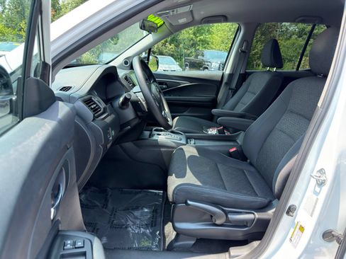 Used 2023 Honda Ridgeline Sport image 10