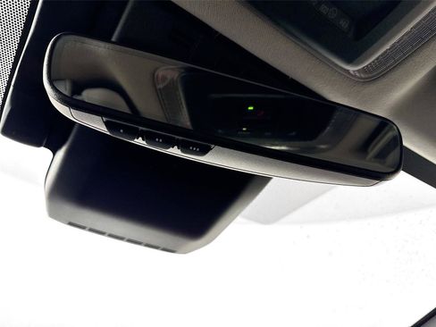 Certified 2025 Toyota Prius Plug-In Hybrid FWD image 22