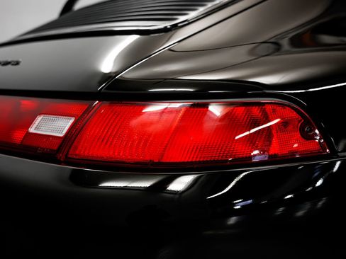 Used 1995 Porsche 911 Carrera RWD image 37