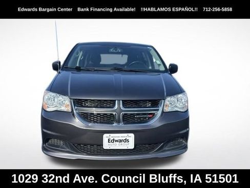 Used 2018 Dodge Grand Caravan SE w/ UConnect Hands-Free Group FWD image 2