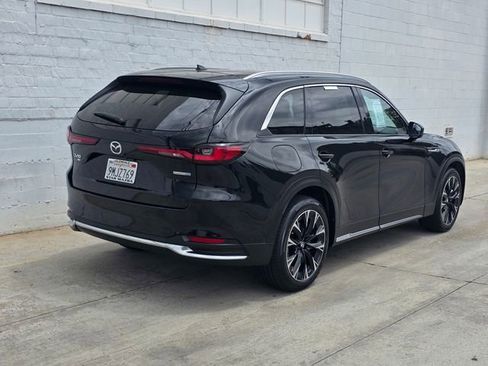 Used 2024 MAZDA CX-90 Plug-In Hybrid w/ Premium Pkg AWD/4WD image 4