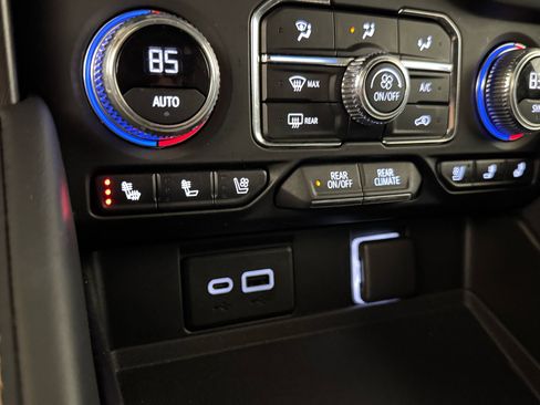 Used 2022 GMC Yukon AT4 w/ Max Trailering Package image 29