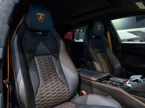 Used 2024 Lamborghini Urus S AWD/4WD image 53