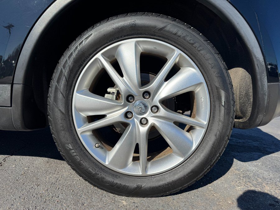 Used 2012 INFINITI FX35 AWD w/ Premium Pkg image 13