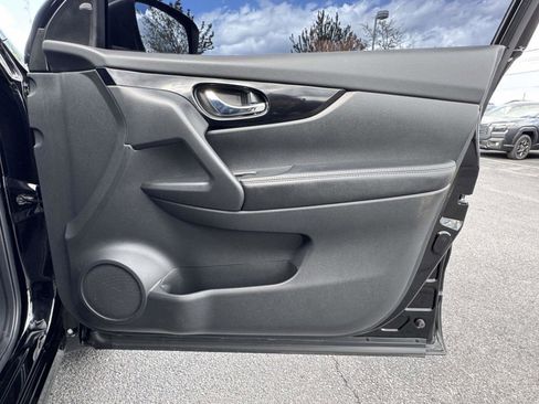 Used 2019 Nissan Rogue Sport SV w/ All-Weather Package AWD/4WD image 8