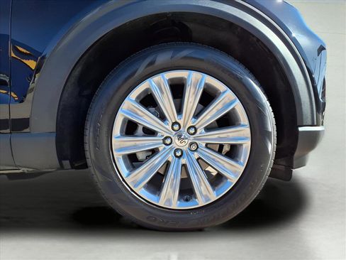 Used 2022 Ford Explorer King Ranch w/ Technology Package image 9