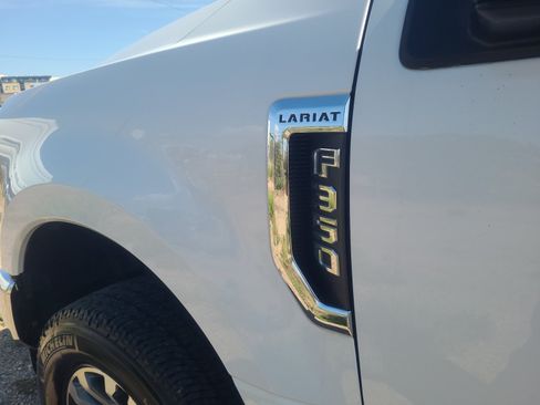 Used 2020 Ford F350 Lariat w/ Lariat Value Package AWD/4WD image 24