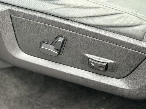 Used 2014 RAM 1500 Big Horn image 6