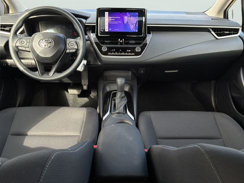 Used 2026 Toyota Corolla LE FWD image 15