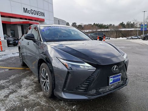 Used 2025 Lexus RZ 450e image 7