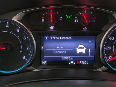 Used 2023 Chevrolet Equinox LT w/ Driver Convenience Package image 7