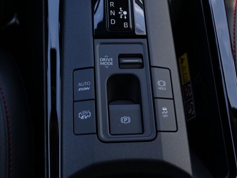 New 2026 Toyota Prius Plug-In Hybrid FWD image 25