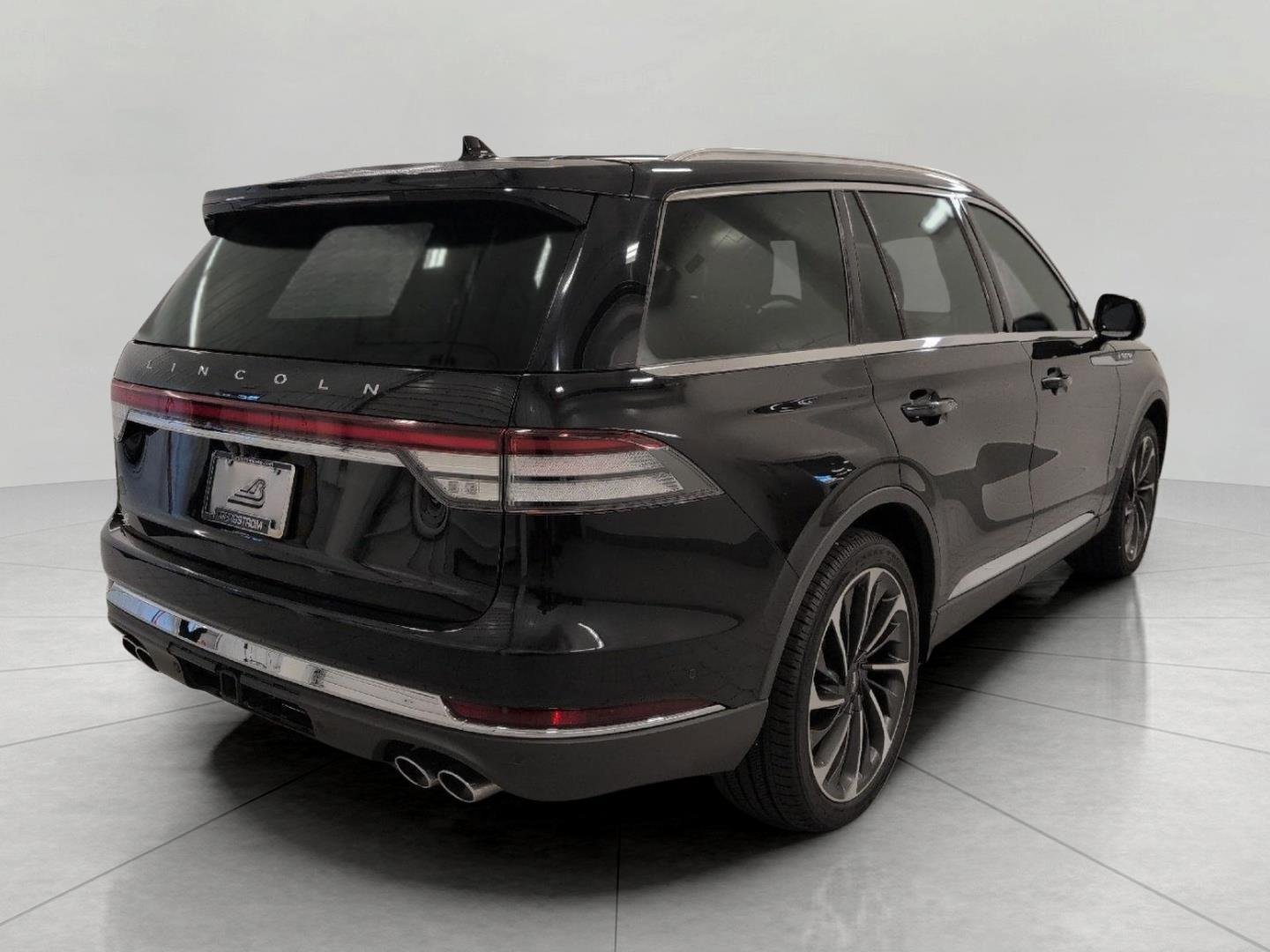 Used 2020 Lincoln Aviator Reserve w/ Equipment Group 202A AWD/4WD image 48