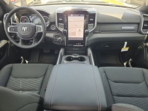 New 2026 RAM 1500 Big Horn AWD/4WD image 9